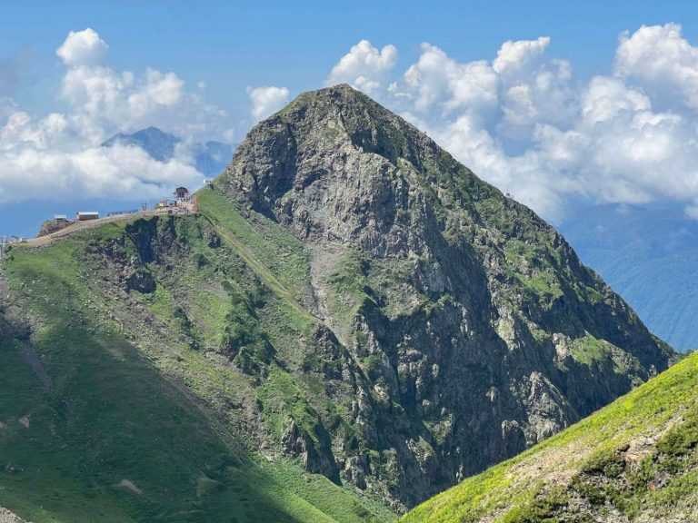 Восхождение и Виа Феррата на вершину Черная Пирамида на курорте Красная Поляна