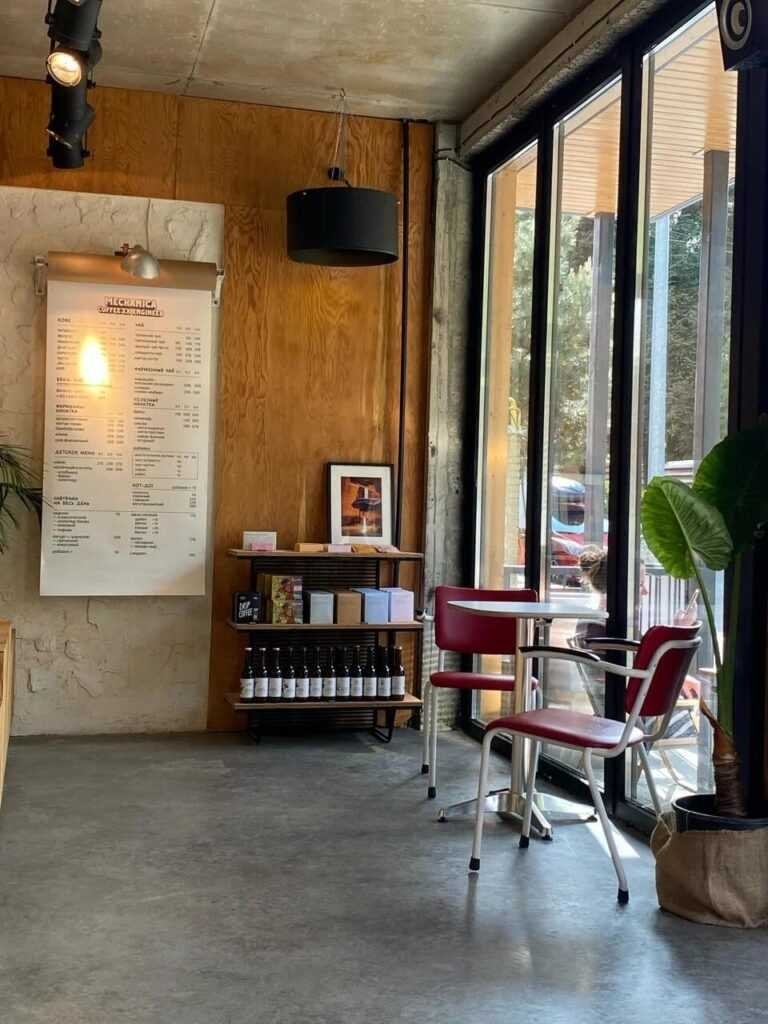 Кофейня Mechanica Coffee на Красной Поляне