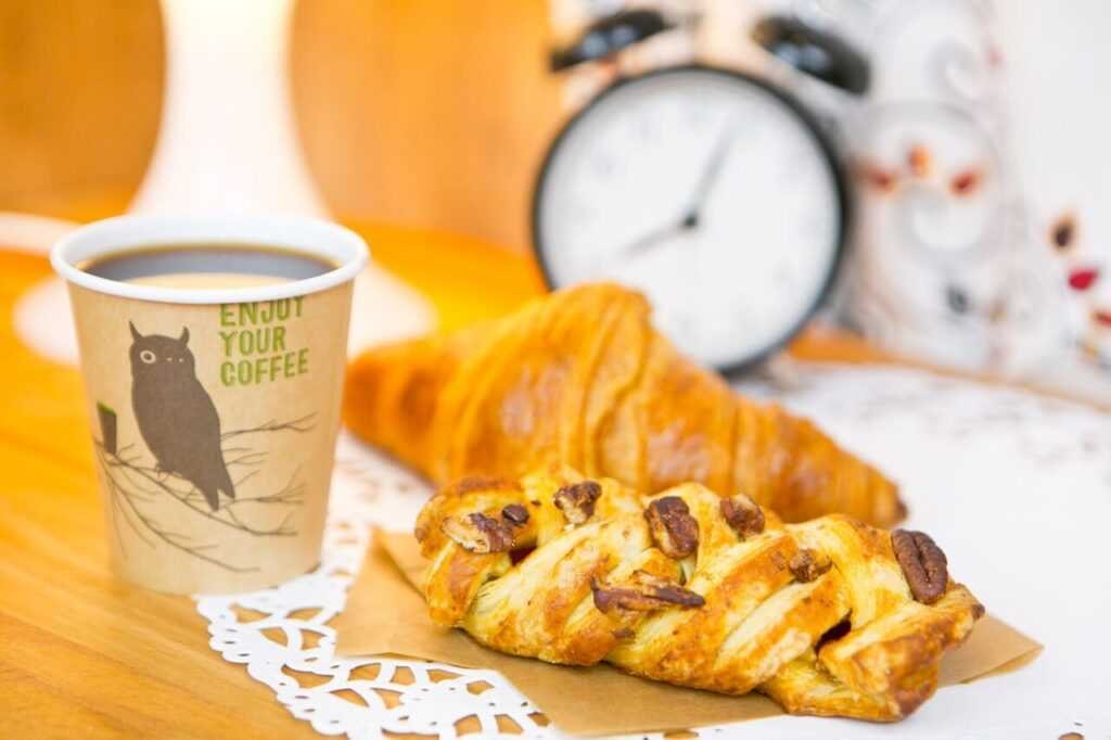 кофейня булки в горах в поселке Красная Поляна