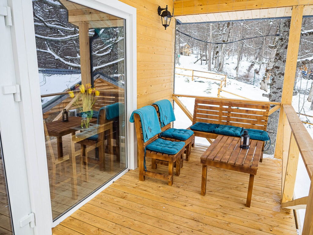 Горный приют Base Camp в Архызе