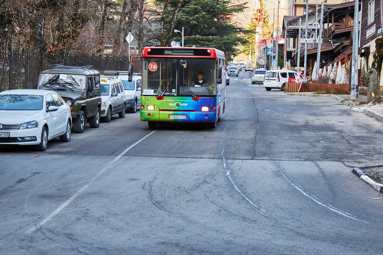 автобус на Красной Поляне до горного курорта Роза Хутор