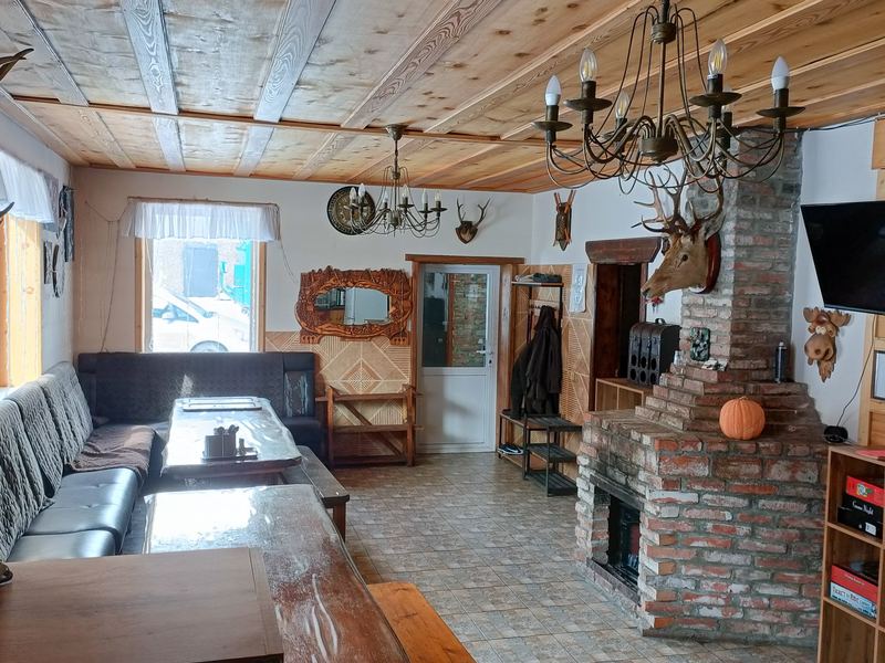 Гостевой дом «Крепость» в Приисковом — столовая